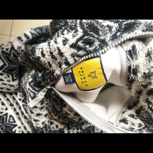 Patterned jacket - Picture 3 of 4